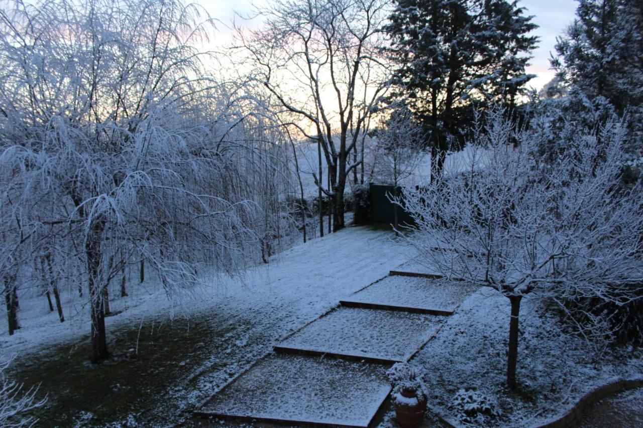 Altra Meta B&B Губбио Экстерьер фото
